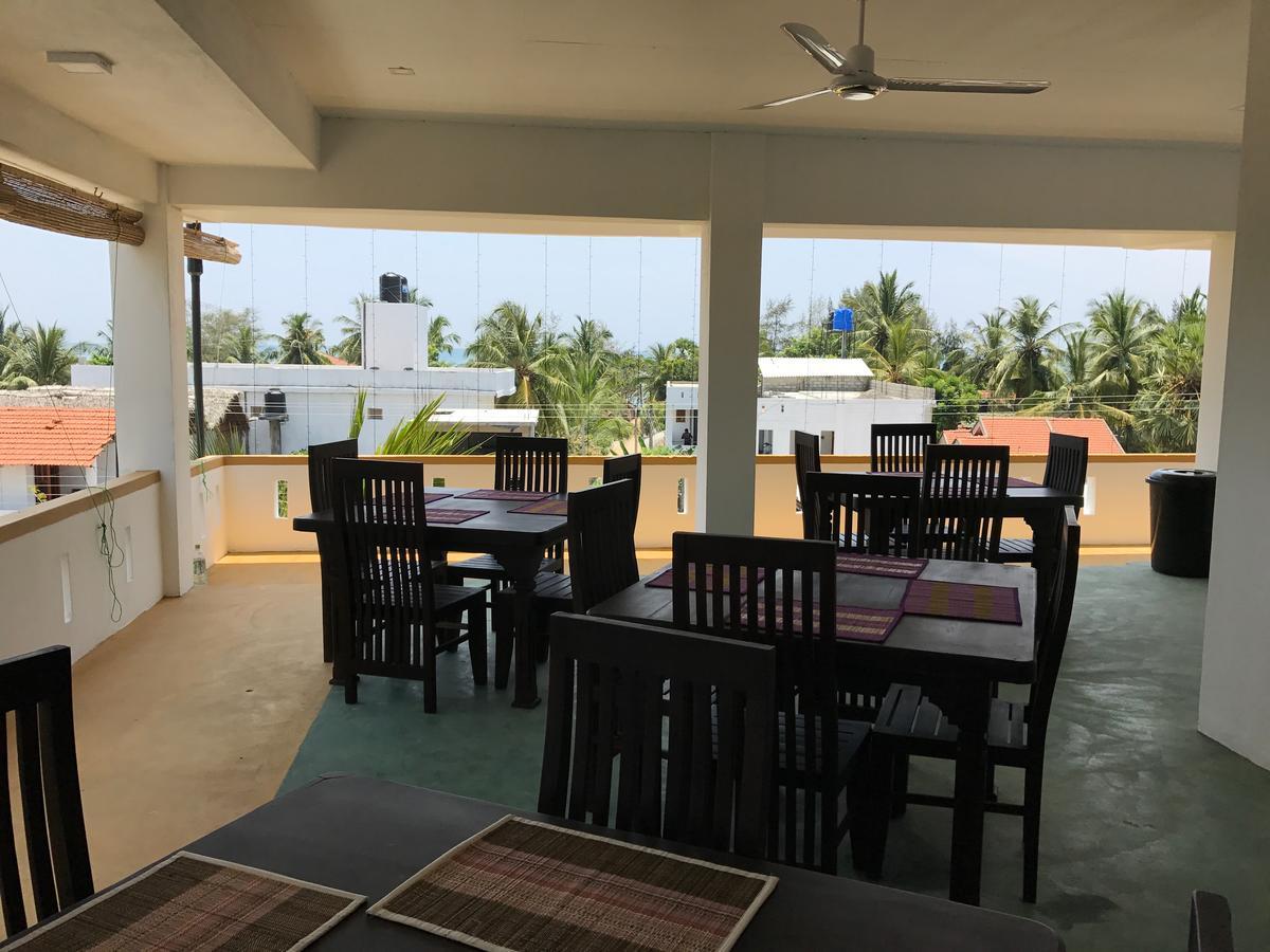 Chithru Bay Rooms & Hostel Arugam Bay Exterior photo