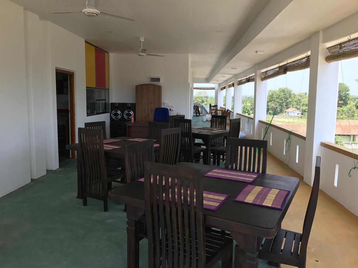 Chithru Bay Rooms & Hostel Arugam Bay Exterior photo